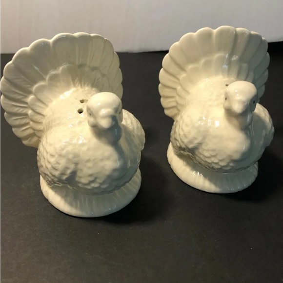 Vintage Turkey candle holders and S&P shakers - Picture 3 of 7